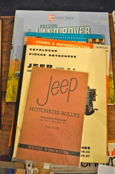 null Lot de 4 livres: Revue technique JEEP-DODGE-GMC + La JEEP par René Boucher +...