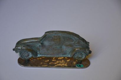 Georges LAURENT. VW Beetle profile. Bronze...
