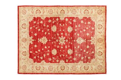 null Chobi (India) in the Ferahan tradition. Around 1985

Dimensions. 200 x 159 cm...
