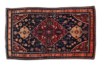 null Carpet CHIRVAN (Caucasus), late 19th century

Dimensions: 165 x 113cm.

Technical...