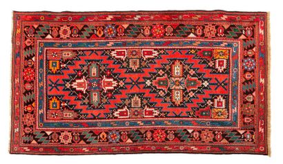 null Beau tapis KARABAGH/ARTSAKH (Caucase-Arménie), fin du 19e siècle

Dimensions...