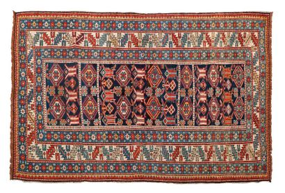 null Rare tapis TCHI-TCHI (Caucase), fin du 19e siècle

Dimensions : 162 x 113cm.

Caractéristiques...