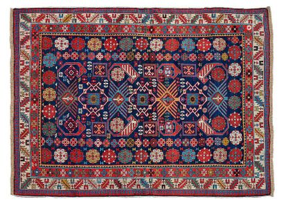 null Tapis CHIRVAN (Caucase), Caucase, fin 19e siècle

Dimensions : 158 x 115cm.

Caractéristiques...