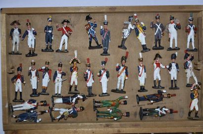 null Lot of 66 tin soldiers (1st Empire) Ht. 8/9 cm on average. Accidents and sh...