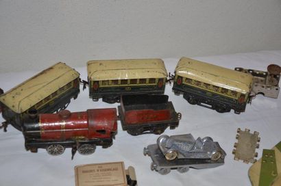 null Lot of toys: Meccano, Hornby, Je, Solido. Train, car, plane, sewing machine....