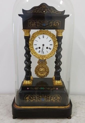 null Clock with twisted columns, circa 1840
