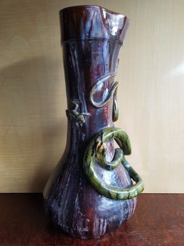 null Grand vase en Barbotine à décor de serpent et grenouille haut. env. 55 cm
