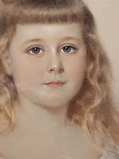 null René Louis DAMON 1854 - 1937. Portrait de jeune fille. Pastel 38 cm x 30 cm,...