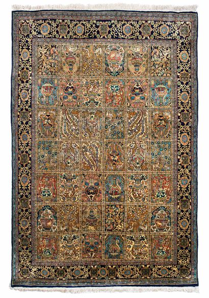 null Silk GHOUM (Iran), circa 1975/80. Dimensions: 210 x 140cm. Technical characteristics:...