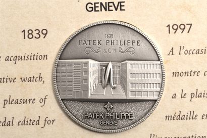 PATEK PHILIPPE RECTANGLE PAGODE / COMMEMORATIVE 1997 - YELLOW GOLD REF. 5500J, circa...