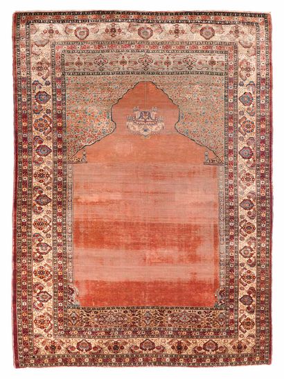 null Silk TABRIZ carpet (Persia), late 19th century

Dimensions : 172 x 121cm

Technical...