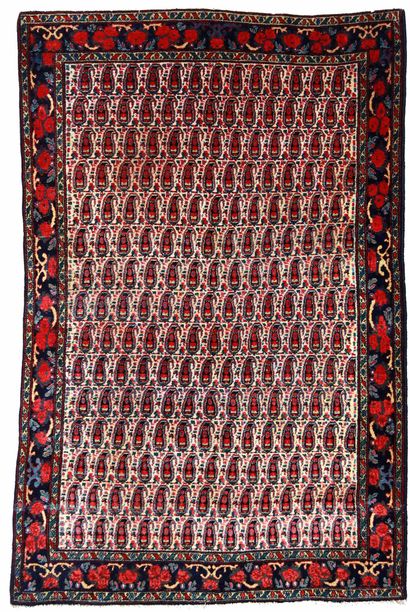 null SENNEH carpet (Persia), mid 20th century

Dimensions : 203 x 144cm

Technical...