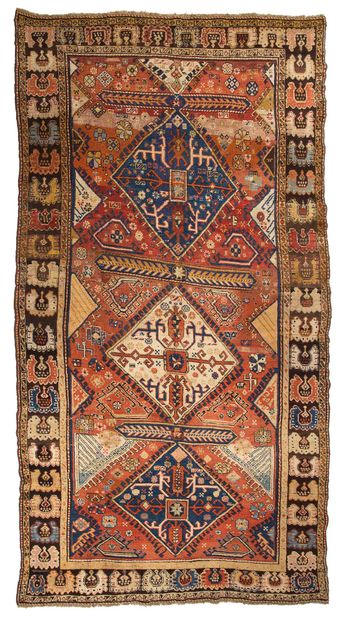 null Rare 18th century AZERBAIJAN carpet

Dimensions : 360 x 175cm

Technical characteristics...