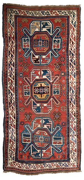 null KAZAK carpet (Caucasus-Armenia), late 19th century

Dimensions : 260 x 115cm

Technical...