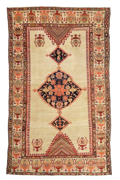 null Original MELAYER carpet (Persia), late 19th century

Dimensions : 218 x 129cm

Technical...