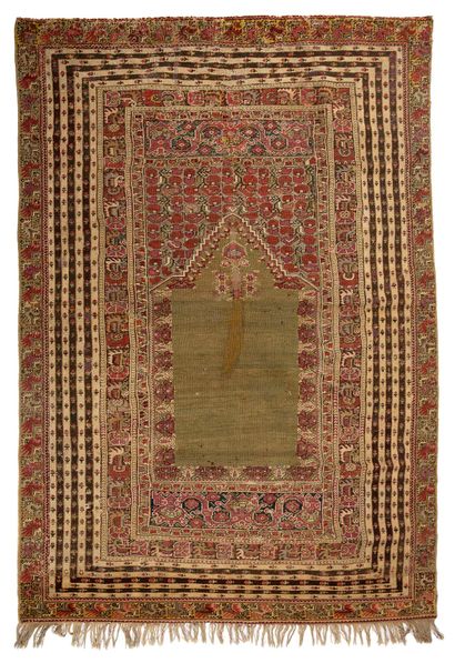 null GHIORDÈS carpet (Asia Minor), late 19th century

Dimensions : 195 x 135cm.

Technical...