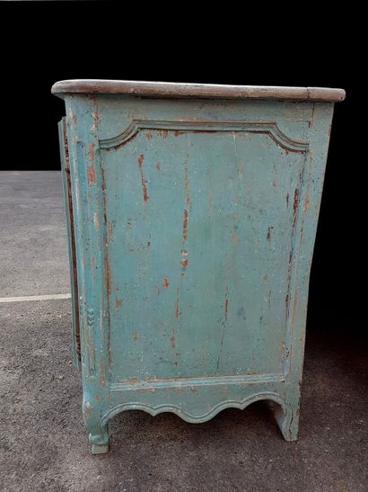 null Elegant Louis XV transitional period 2 doors sideboard, painted and blue patinated,...