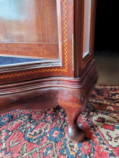 null English Chippendale style display cabinet circa 1900, in mahogany and marquetry....