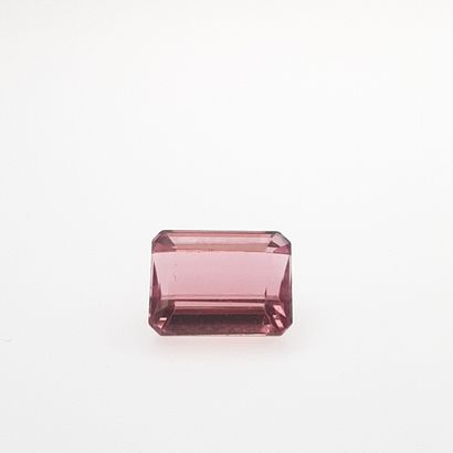 Rubellite - BRESIL - 4.15 cts RUBELLITE - From Brazil - Reddish pink color - Rectangular...