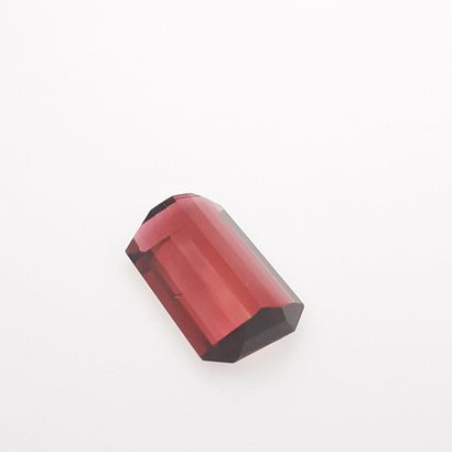 Rubellite - BRESIL - 4.75 cts RUBELLITE - Provenance Brésil - Couleur rouge rosé...