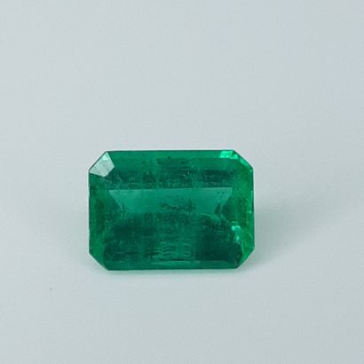 Emeraude - Brésil - 1.70 cts EMERAUDE - Provenance Brésil - Couleur vert bleuté cristalin...