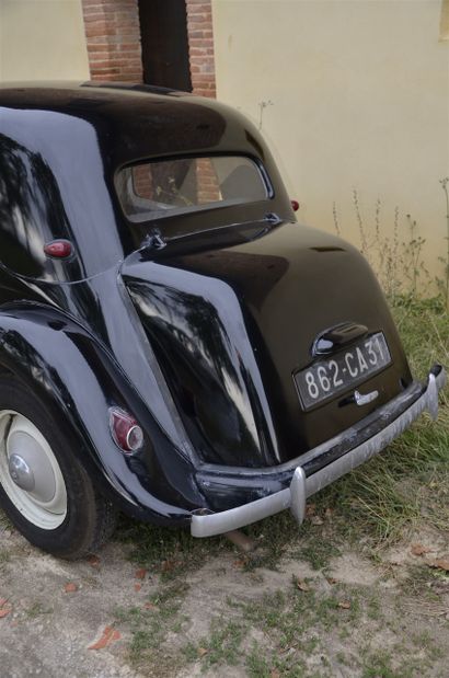 CITROËN 15/6- 1954 The last evolution of the famous 15/6 came out in April 1954,...