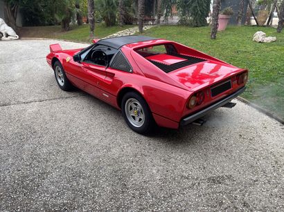 FERRARI 308 GTS - 1981 This car is fully restored and has all its original accessories...