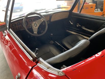 FIAT 850 Spider – 1966 Serial number : GS010029 
Created by Bertone, it has the characteristics...