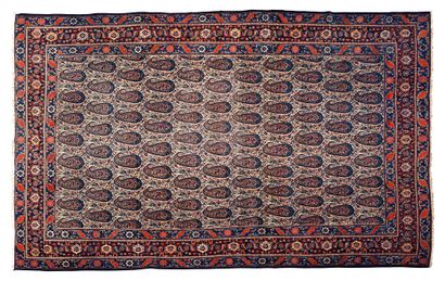 Important and fine SENNEH carpet (Persia),...