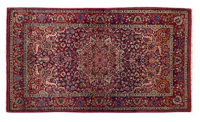 ISPAHAN carpet, (Persia), late 19th century...