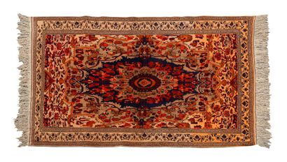 TURKMEN carpet on silk chains (Turkmenistan),...