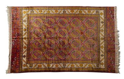  Important tapis KIZIL-AYAK, (Asie Centrale), début 20e siècle 
Dimensions : 310...