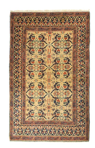 TABRIZ carpet (Persia), early 20th century...