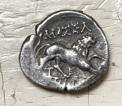 null Marseille, drachme au lion, argent, III-II siècle av.J.C. 2,7g. Beau portrait...
