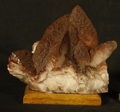 null 
Calcite crystals, China, 12,5cm for the longest crystal
