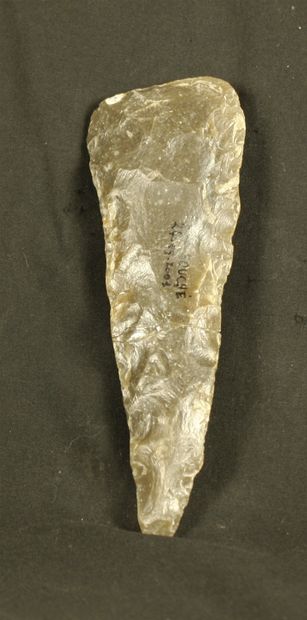 Important flint axe. Neolithic, L :17cm l...