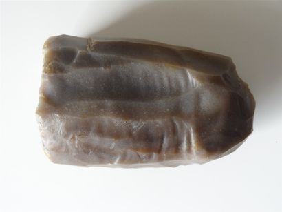 null Calcedonous flint nucleus 10.5 cm; beautiful flake removal. Neolithic, Indre...