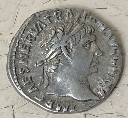 null Denier argent – Trajan – A :IMP CAES NERVA TRAIAN AVG GERM PM Buste lauré. R/...