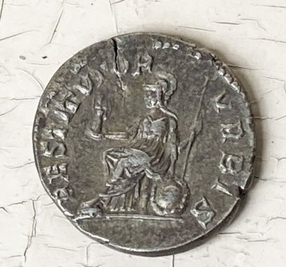 null Silver Denarius : Septimius Severus (193-211) A/ SEVERUS PIUS AUG Laureate bust...