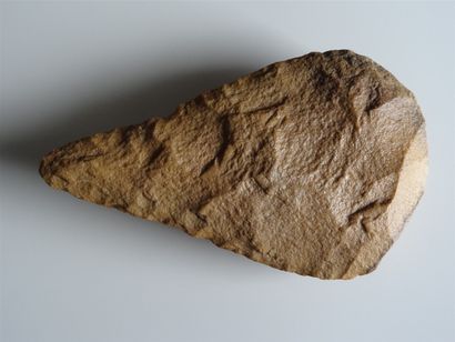 Large quartzite sandstone biface 21,2cm ;...