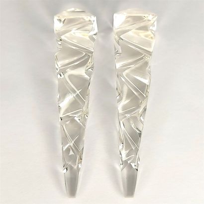 null Quartz of an exceptional crystalline quality. Sculpted by the Brazilian artist...