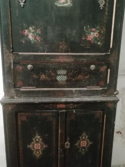 null Small piece of furniture in blackened and painted wood with floral decoration,...
