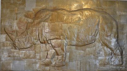 null Jean Luc FAVERO. (1969 - ) Le Rhinoceros. Sculpture bas relief en tôle façonnée...