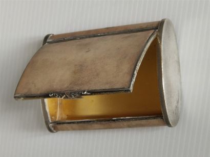 null Snuffbox in silver and stingray - weight : 90 g - dimensions : 8x5,5 cm - H...