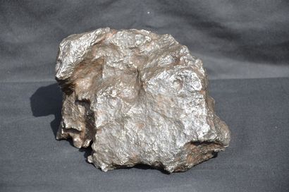 null Very important meteorite from Campo del Cielo in Argentina. The Campo del Cielo...
