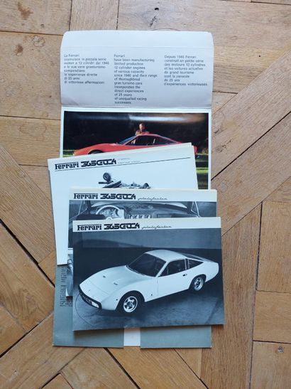  Dépliant Ferrari 365 GTC4 avec 10 planches photo