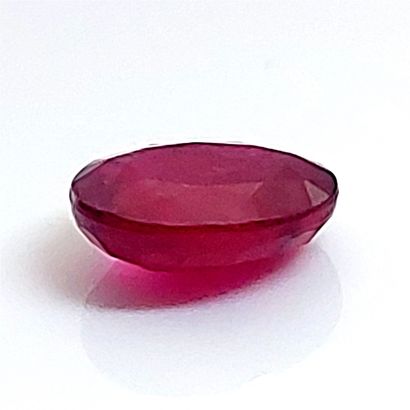 Rubis - Mozambique -2.02 cts RUBY - From Mozambique - Red color - Oval size - Untreated...