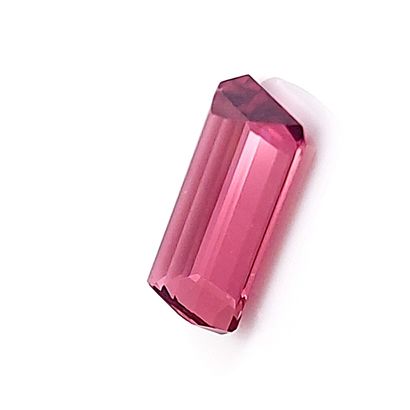 Rubellite - BRESIL - 4.55 cts RUBELLITE - From Brazil - Reddish pink color - Rectangular...