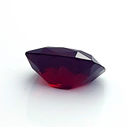 Grenat pyrope - Madagascar - 8 cts GRENAT PYROPE - From Madagascar - Red color -...