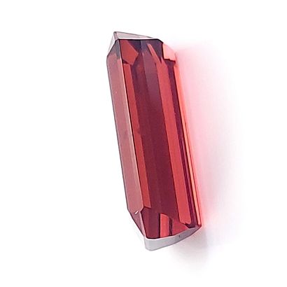 Rubellite - BRESIL - 4.75 cts RUBELLITE - From Brazil - Reddish pink color - Rectangular...
